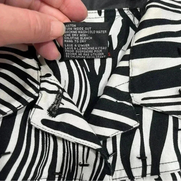 Redd zebra print embellished button front statement jacket size 8 - Picture 4 of 9